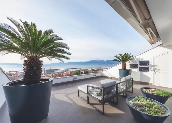 Penthouse Belvedere View With Private Parking Appartement *