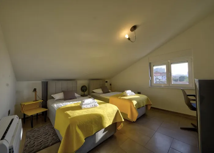 Penthouse Belvedere View With Private Parking Rijeka