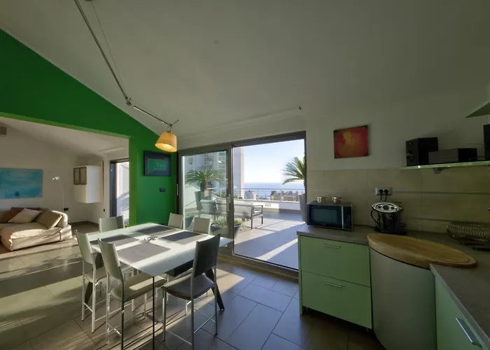 Penthouse Belvedere View With Private Parking *
