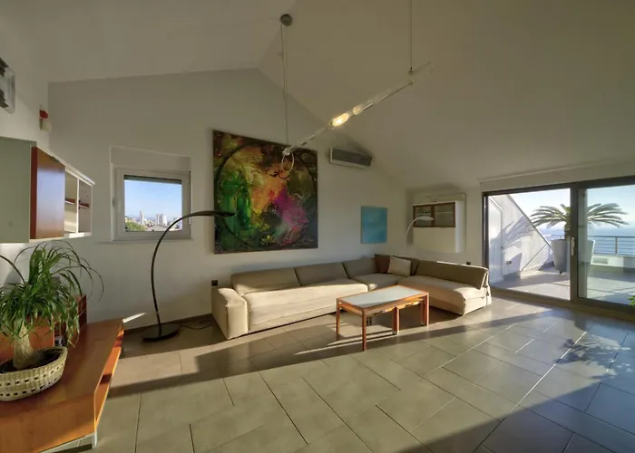 Penthouse Belvedere View With Private Parking Rijeka