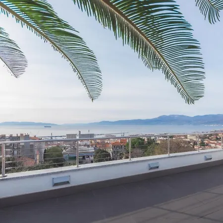 Penthouse Belvedere View With Private Parking * Fiume